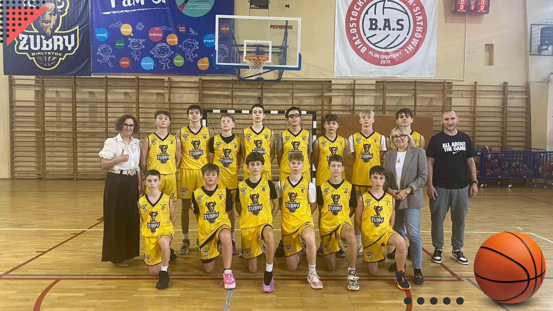 Złote medale w Turnieju Finałowym Igrzysk Dzieci w Koszykówce Chłopców (1).jpg