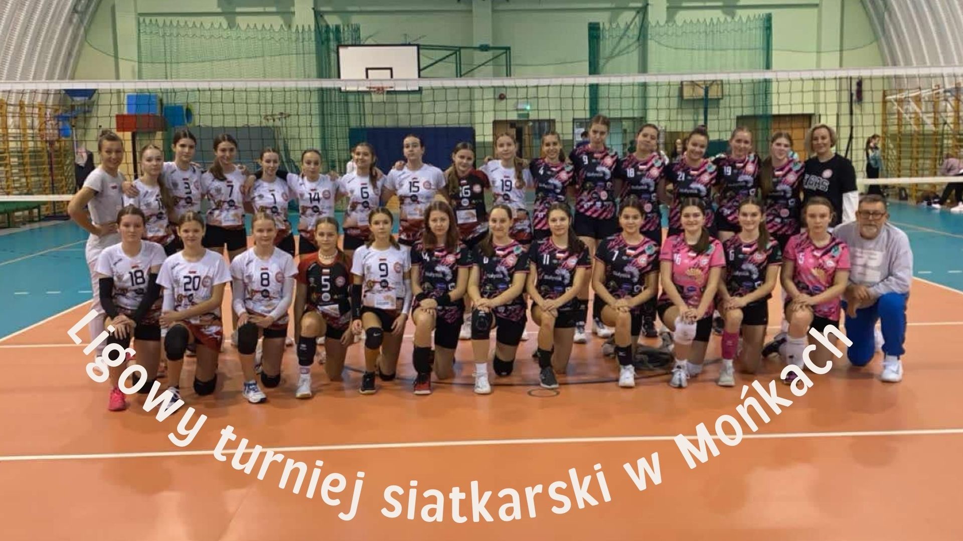 Ligowy turniej siatkarski w Mońkach.jpg